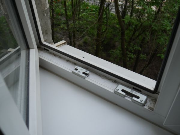 Crank Window Repair in Shawnee