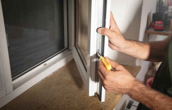 Cost of Thermal Window Repair in Shawnee