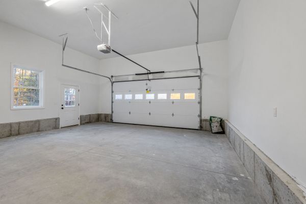 Cost of Garage Window Repair in Shawnee
